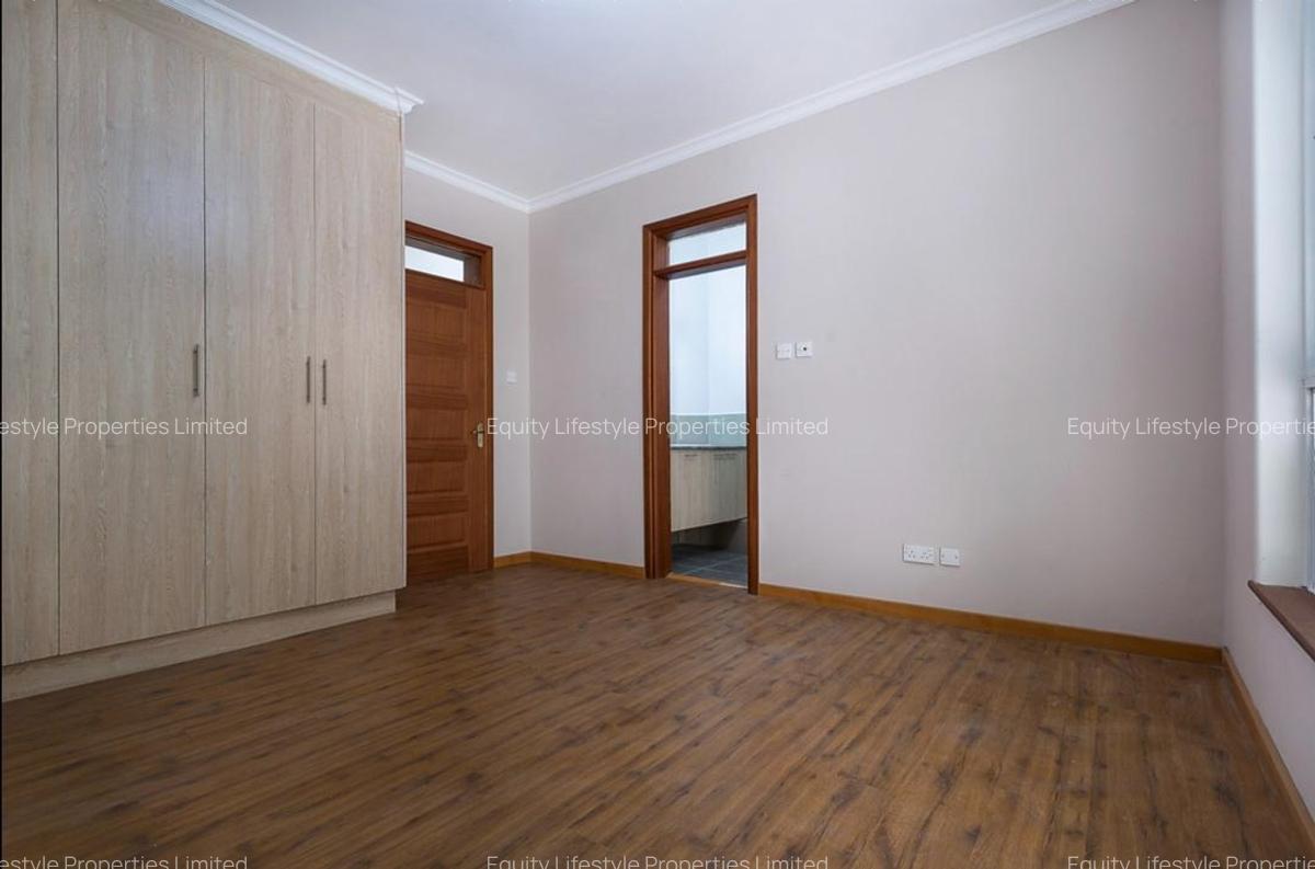 Serviced 3 Bed Apartment with En Suite in Riverside - 6