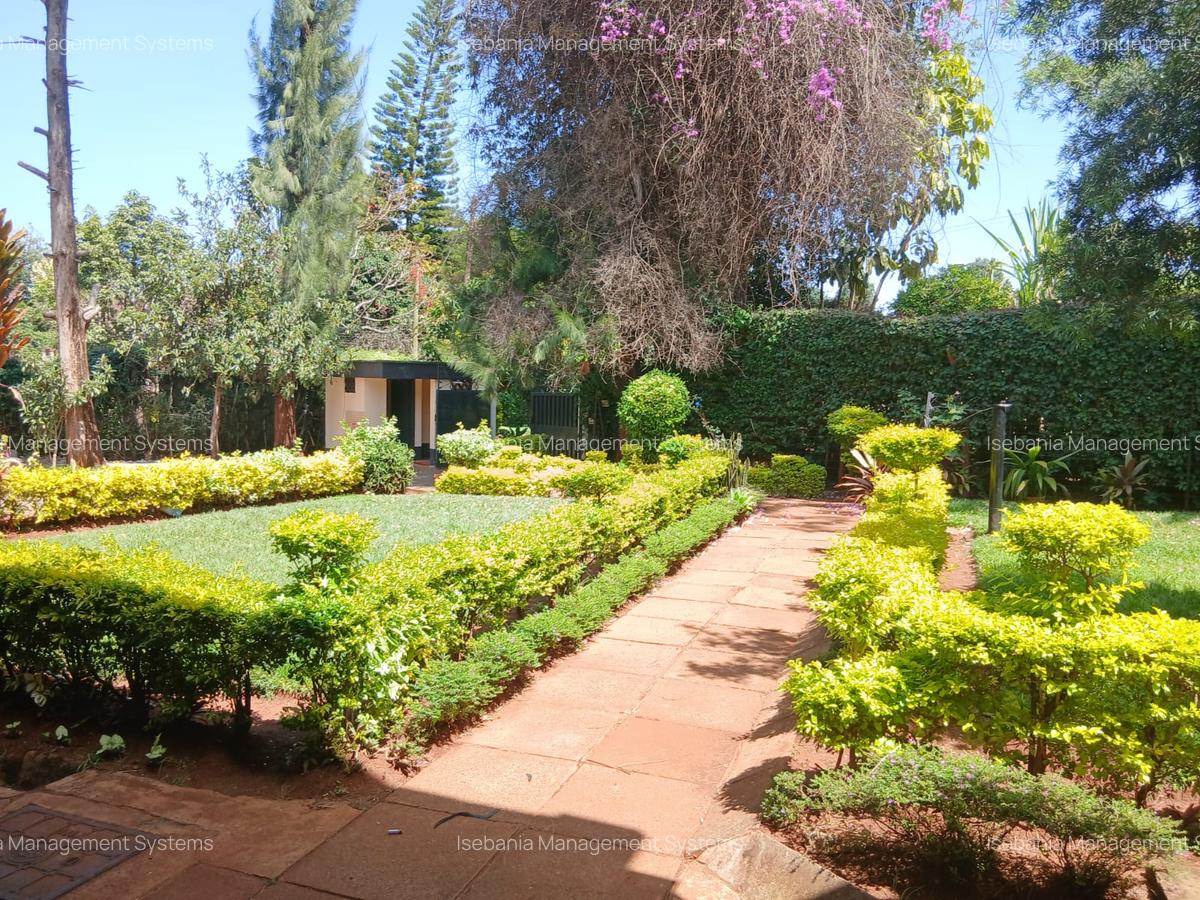 5 Bed House with En Suite at Redhill Road - 18