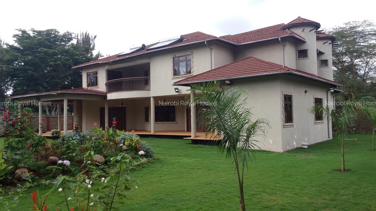 5 Bed House with En Suite at Flem Tree - 15