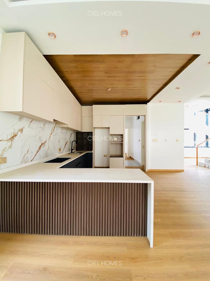 5 Bed Villa with En Suite at Isaac Gathaju - 8