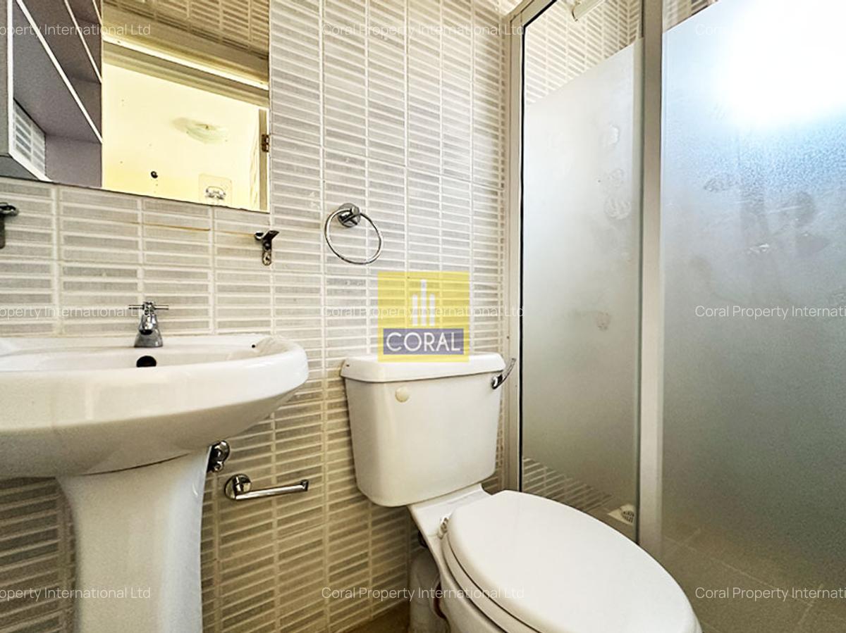 4 Bed Apartment with En Suite in Kilimani - 16