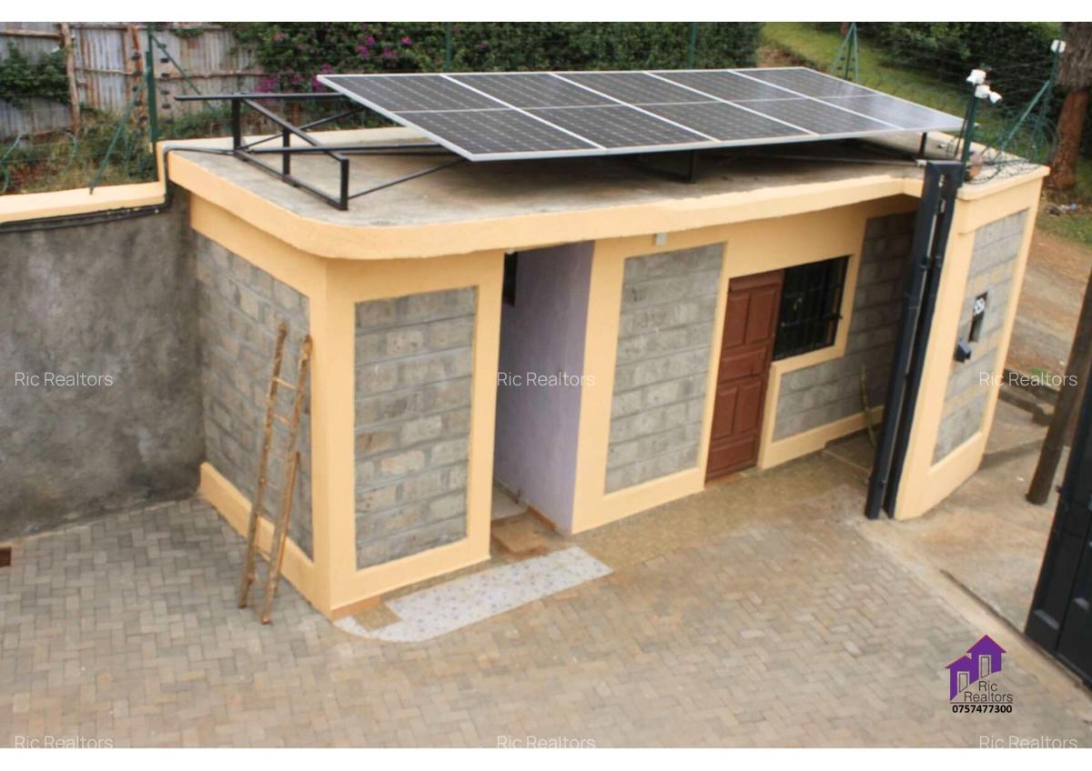 5 Bed Townhouse with En Suite at Rhino Park Road - 11