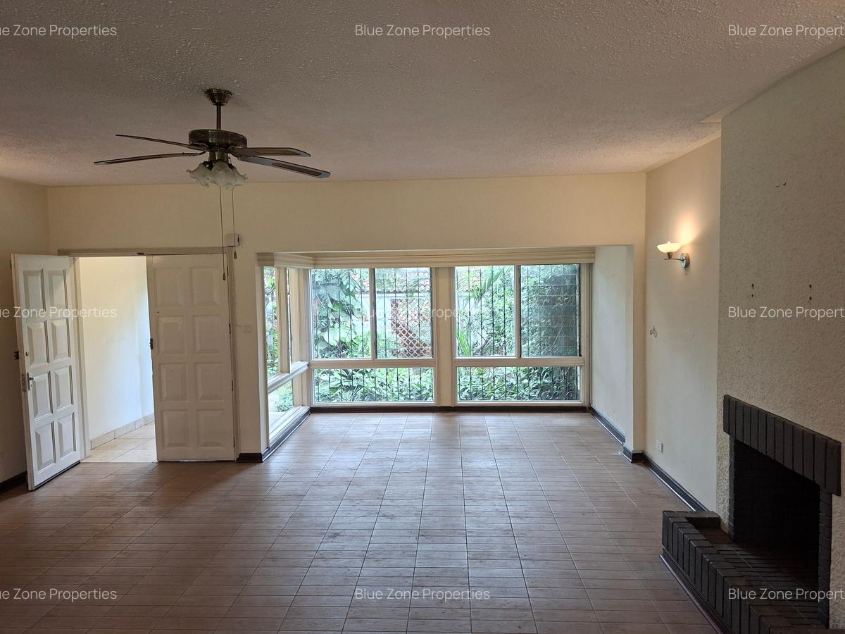 4 Bed Townhouse with En Suite in Muthaiga - 11