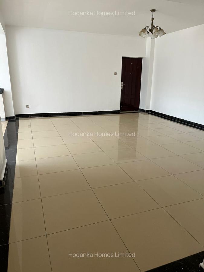 Serviced 2 Bed Apartment with En Suite in Kilimani - 13