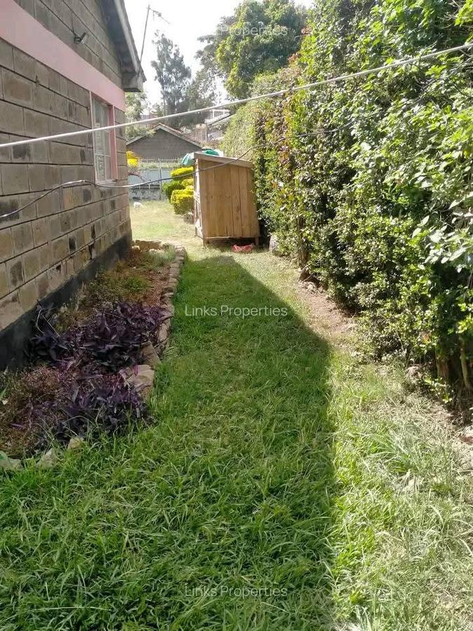 4 Bed House with En Suite at Mandela Road - 14