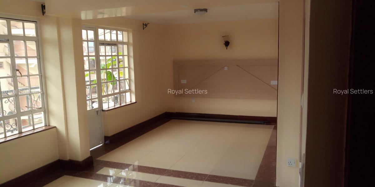 1 Bed Apartment with En Suite at Stima Lane - 3