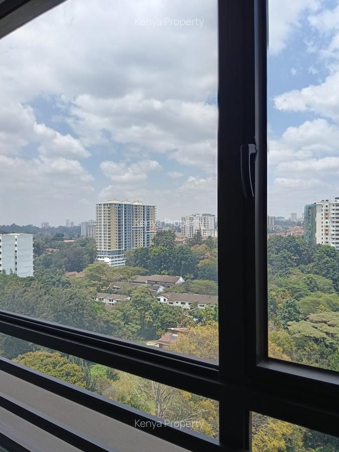 3 Bed Apartment with En Suite at Riverside Drive - 12