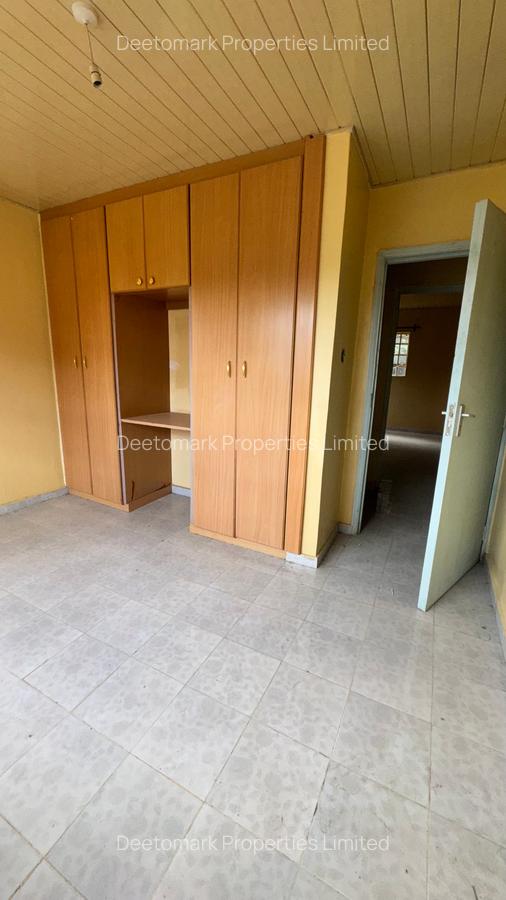3 Bed House with En Suite at G56 - 14