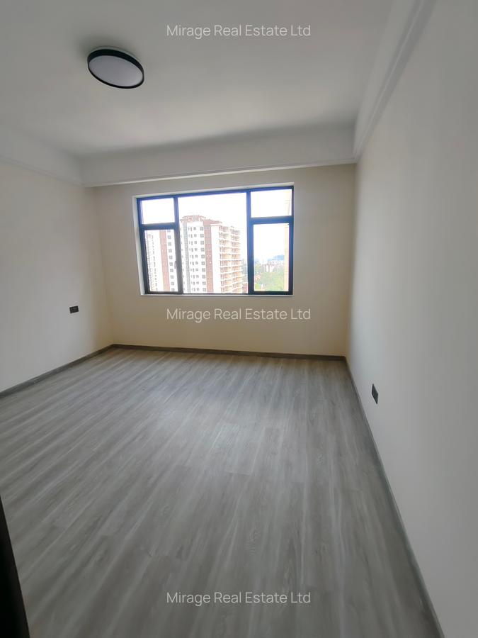 3 Bed Apartment with Swimming Pool in Kilimani - 9