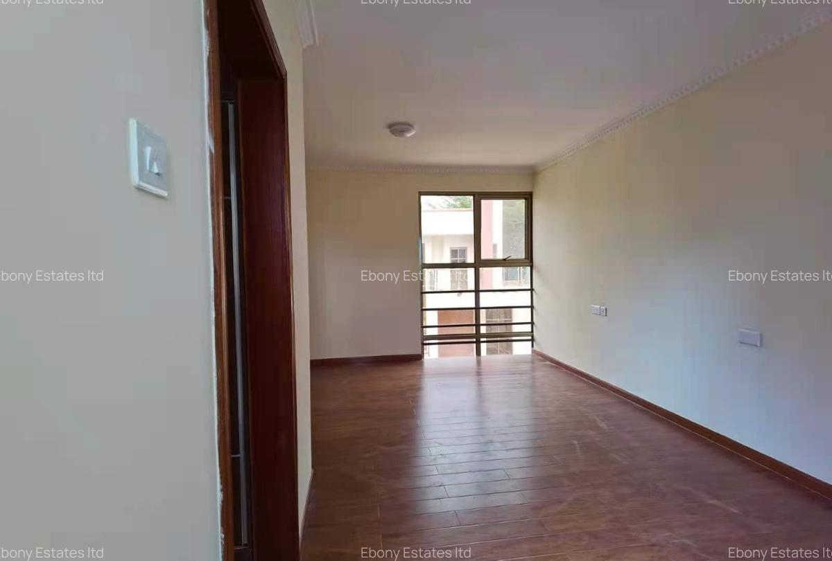 5 Bed Villa with En Suite in Lavington - 9