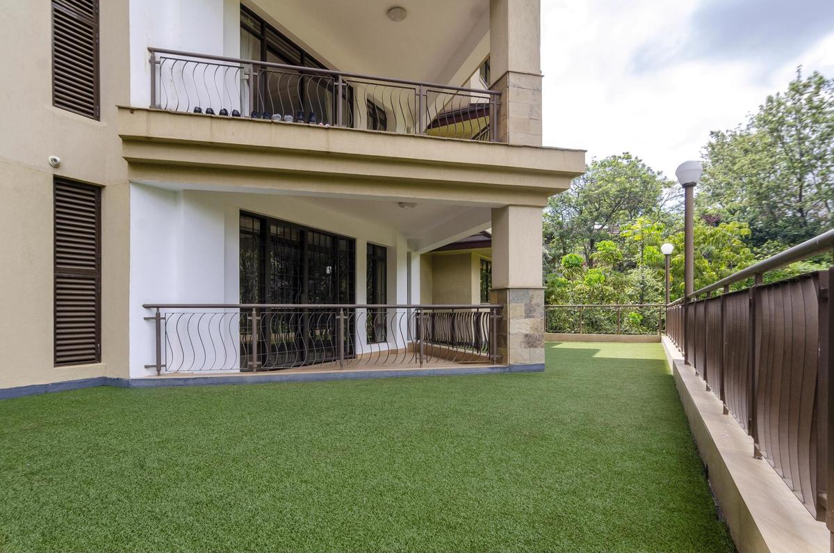 2 Bed Apartment with Swimming Pool at Riverside Drive - 16