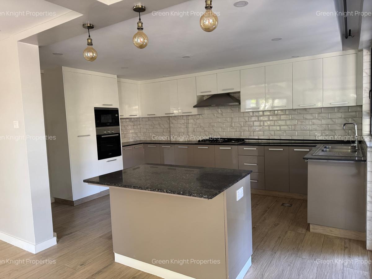 Serviced 3 Bed Apartment with En Suite in Lavington - 1