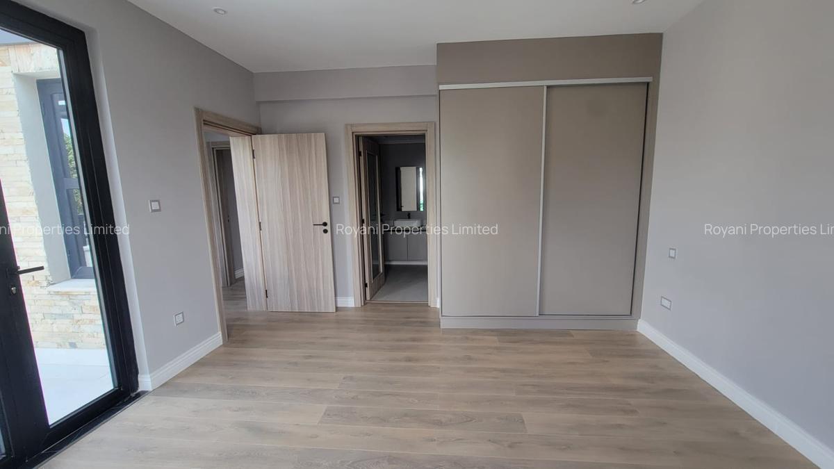 4 Bed Townhouse with En Suite in Runda - 9