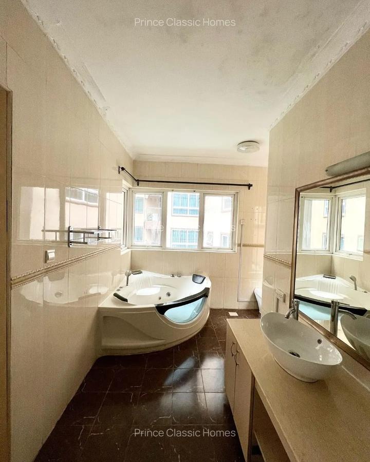 3 Bed Apartment with En Suite in Lavington - 8