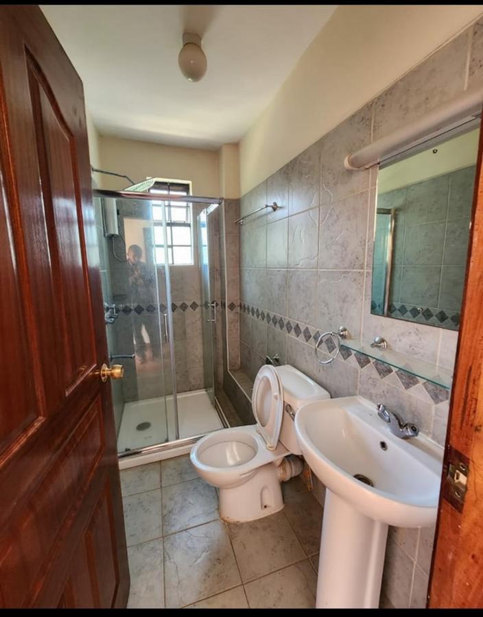 5 Bed Townhouse with En Suite at Hatheru Road - 15