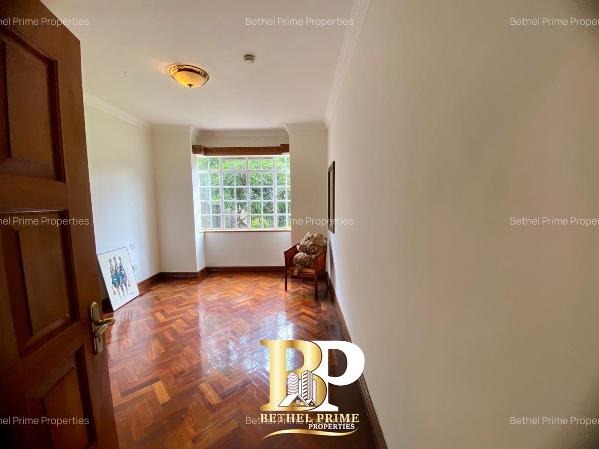 Furnished 3 Bed Apartment with En Suite in Spring Valley - 15
