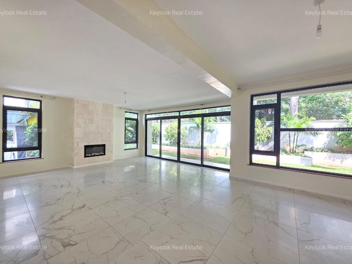 5 Bed Townhouse with En Suite at Off James Gichuru - 15