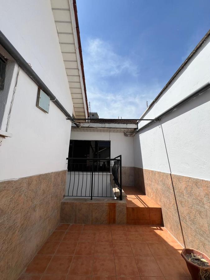 4 Bed Townhouse with En Suite in General Mathenge - 6