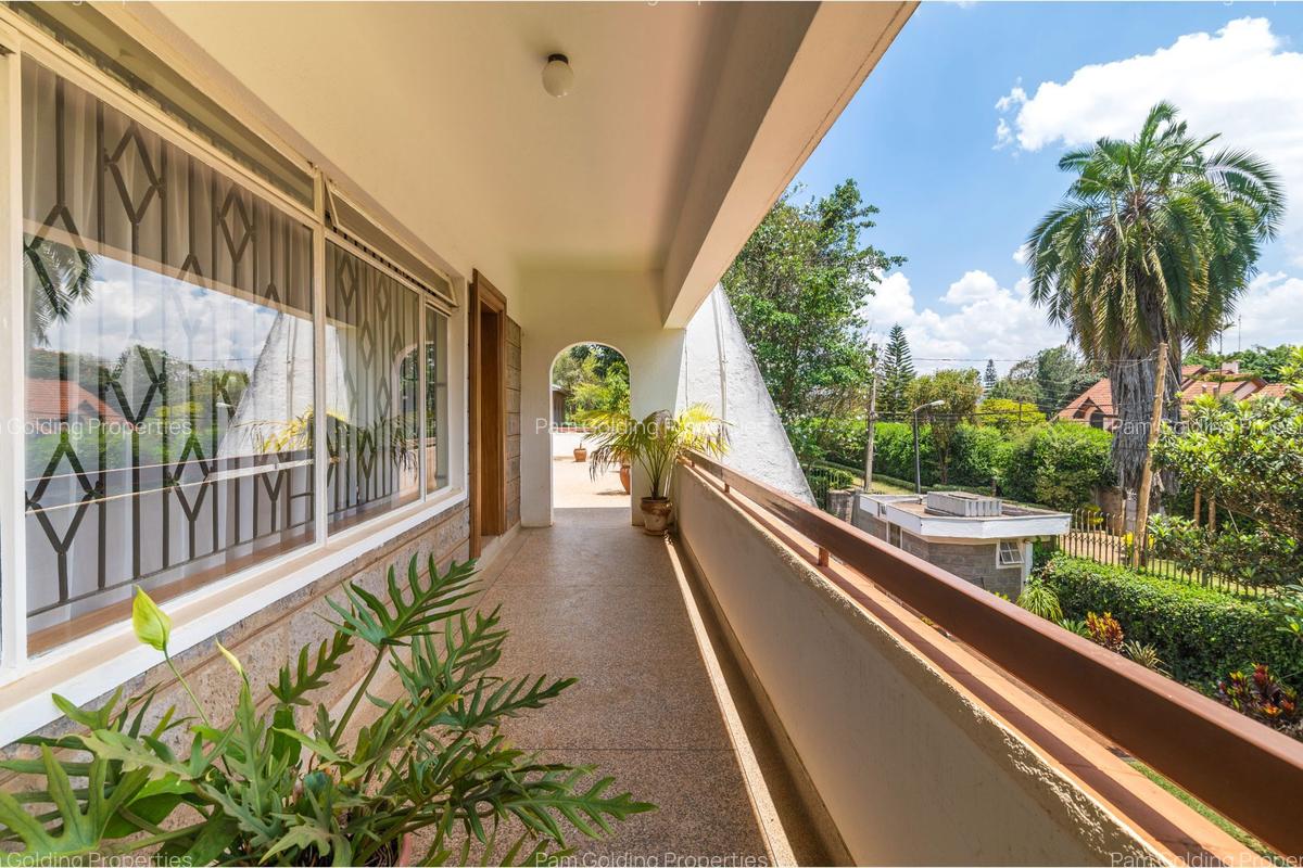 4 Bed Townhouse with En Suite in Loresho - 18