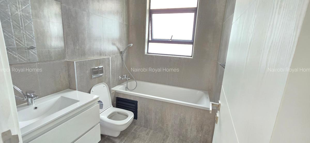 4 Bed Villa with En Suite at Five-Star Paradise - 16