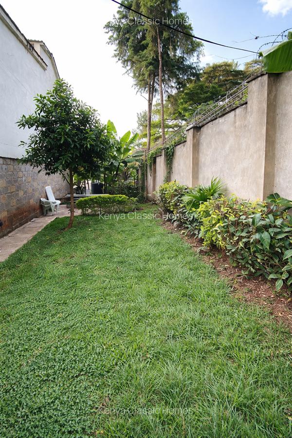 5 Bed Townhouse with En Suite at Kilimani - 6