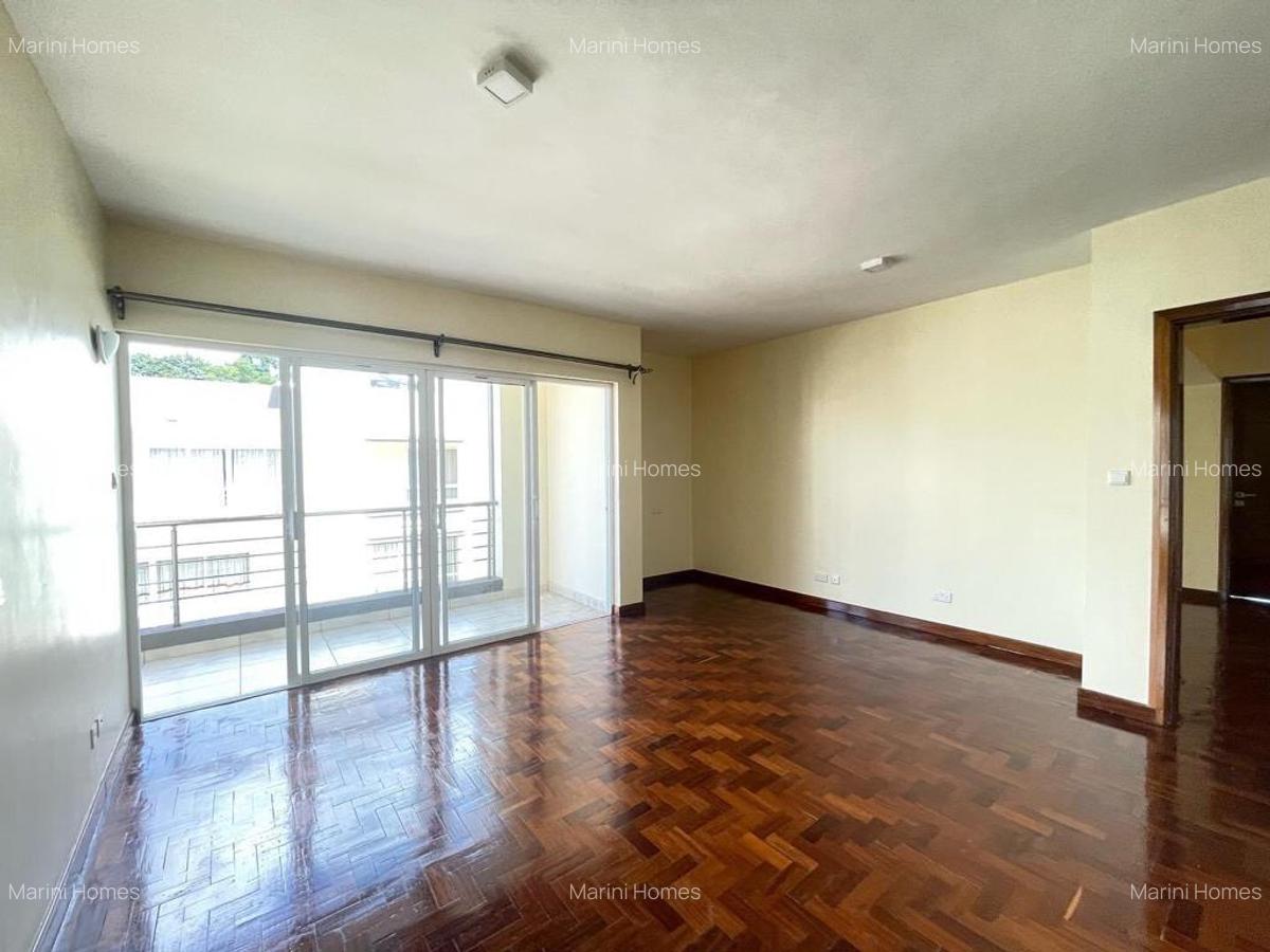 5 Bed Townhouse with En Suite in Lavington - 13