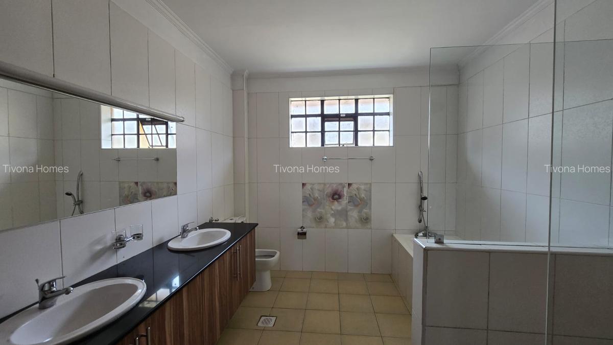 4 Bed Townhouse with En Suite in Kitisuru - 9