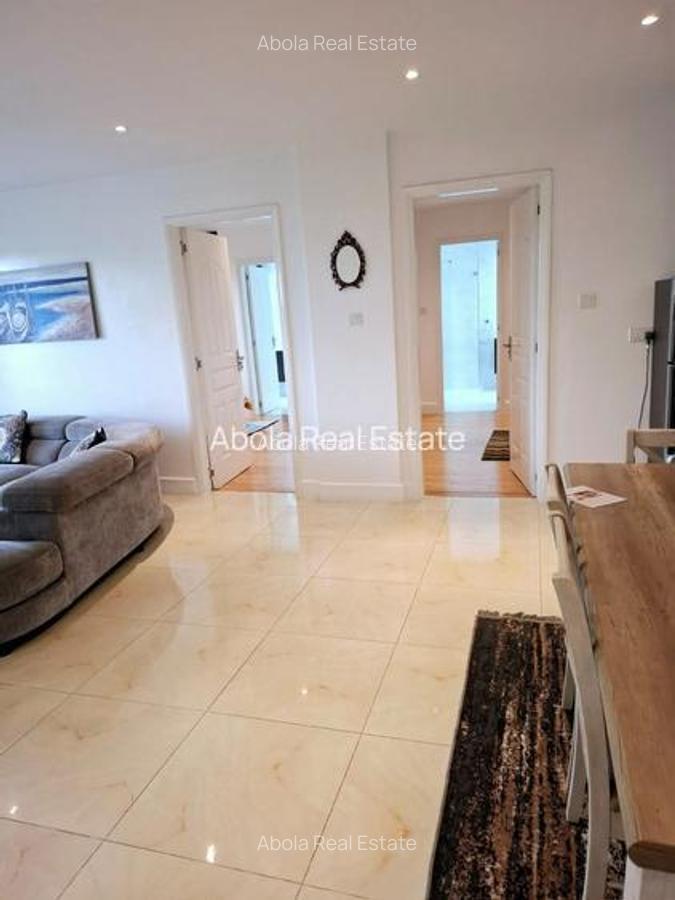 Serviced 2 Bed Apartment with En Suite in Westlands Area - 17