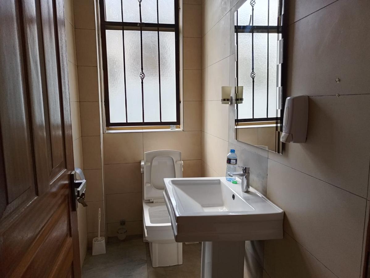 6 Bed House with En Suite in Kitisuru - 15