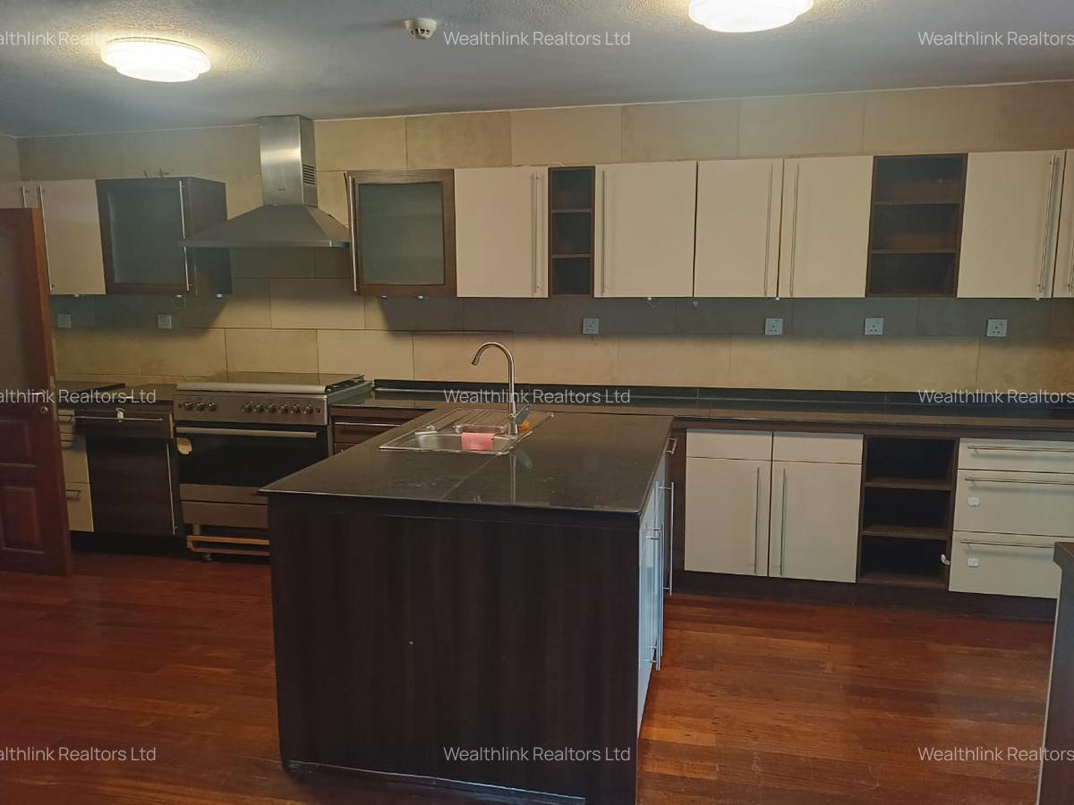 4 Bed House with En Suite at Runda - 9