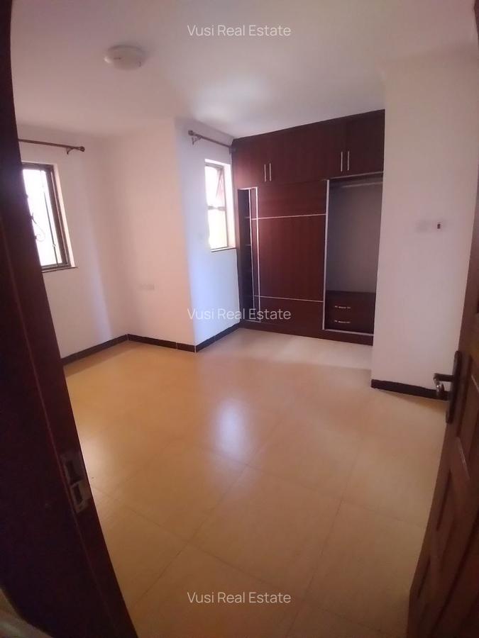 5 Bed Villa with En Suite in Lavington - 9