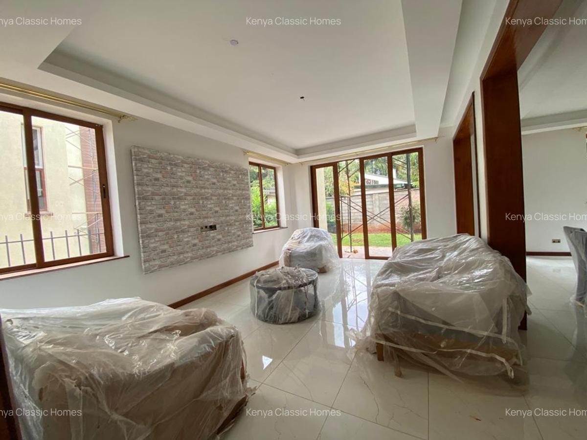 5 Bed Villa with En Suite at Lavi - 7