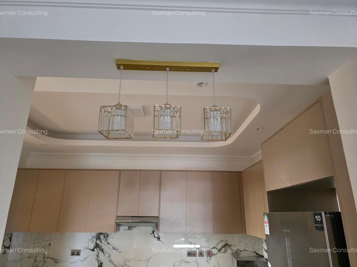 2 Bed Apartment with En Suite in Brookside - 2