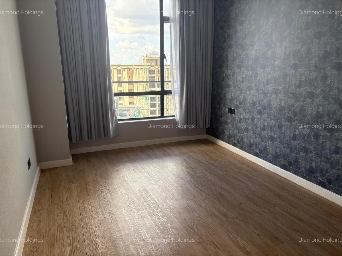 3 Bed Apartment with En Suite at Brookside - 12