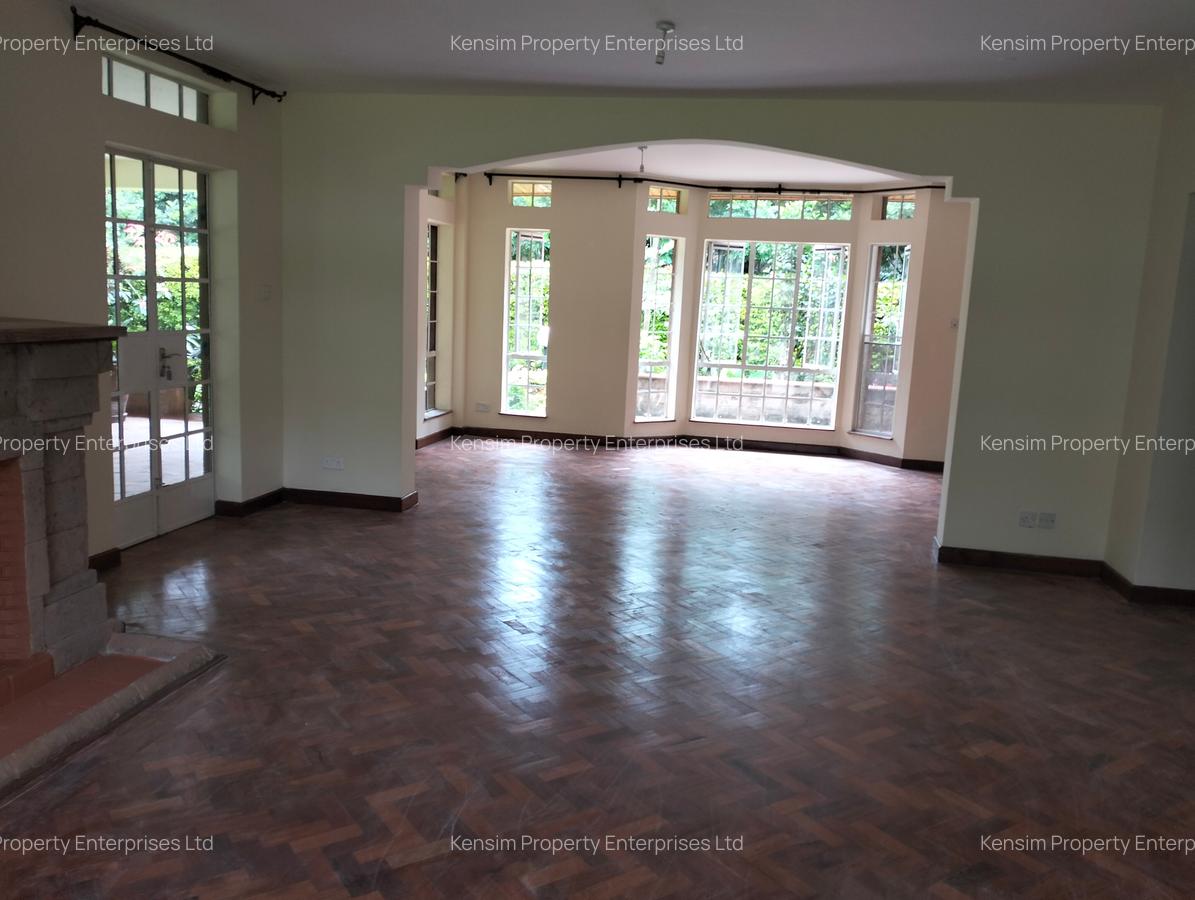 5 Bed Townhouse with En Suite in Rosslyn - 12