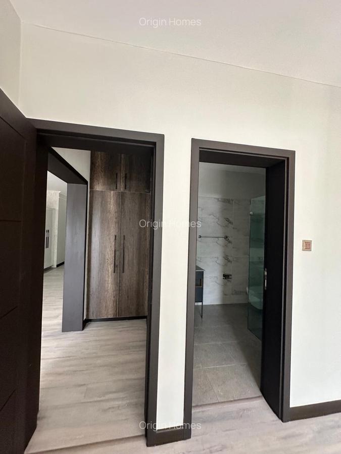 2 Bed Apartment with En Suite at Riverside Drive - 13