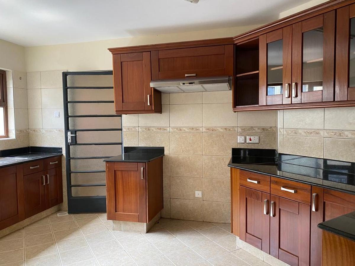 3 Bed Apartment with En Suite at Kileleshwa - 10