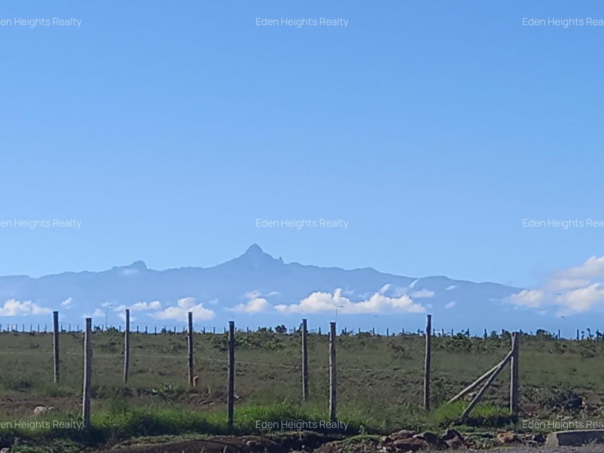 57 ac Land in Nanyuki - 1