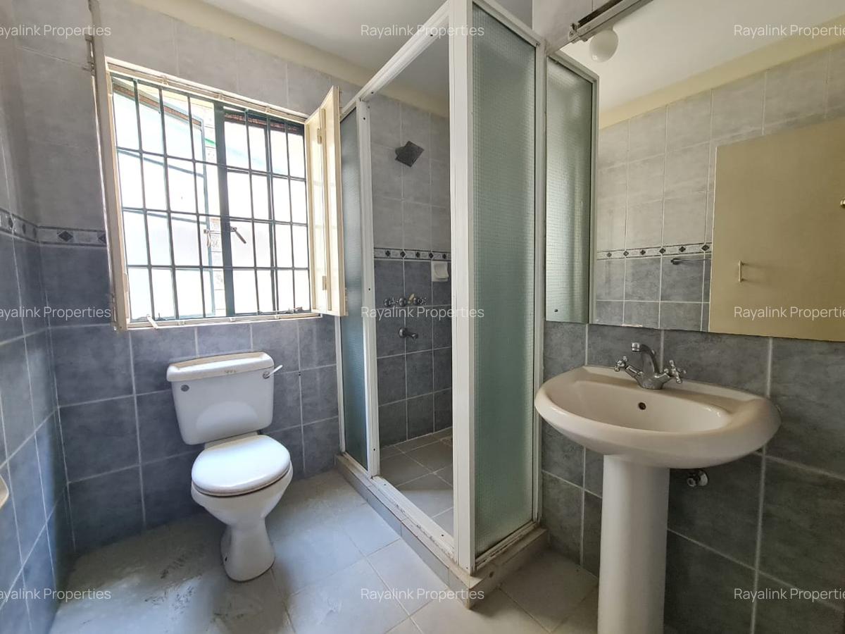 4 Bed Townhouse with En Suite at Spring Valley - 13