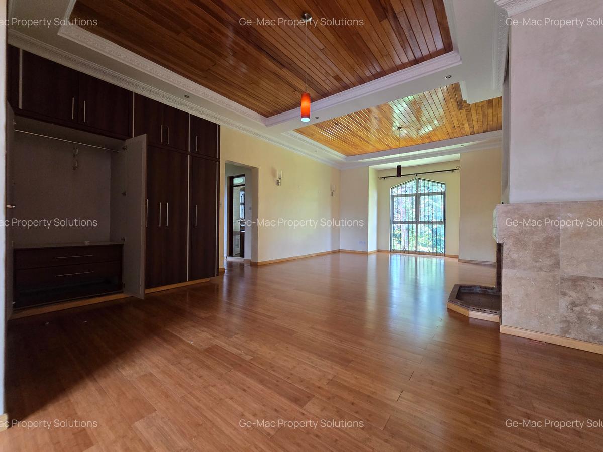 4 Bed House with En Suite in Runda - 8