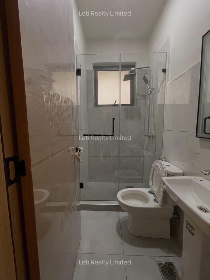 6 Bed Townhouse with En Suite in Lavington - 11