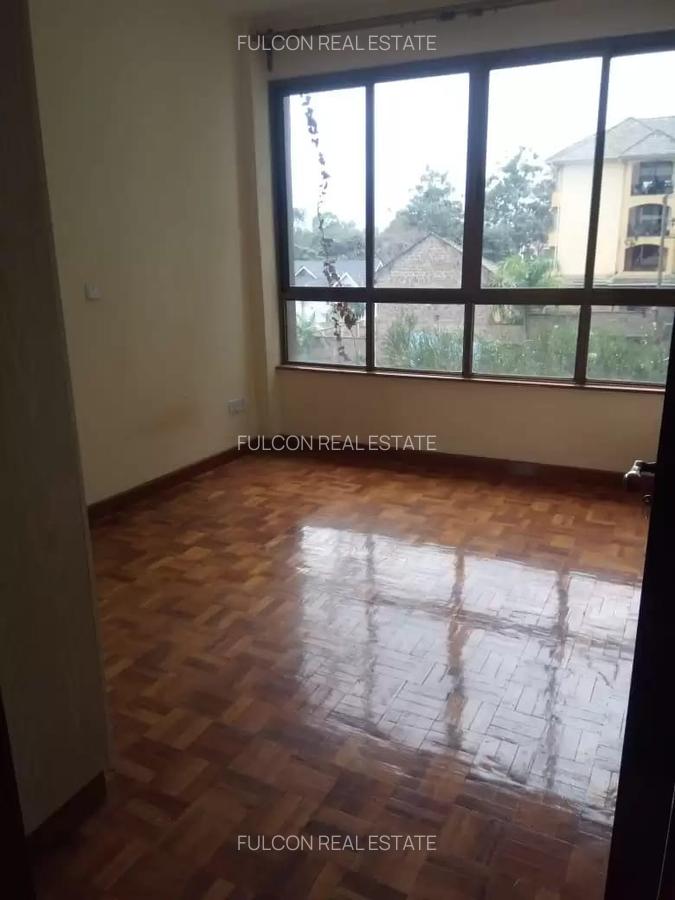 3 Bed Apartment with En Suite in Lavington - 7