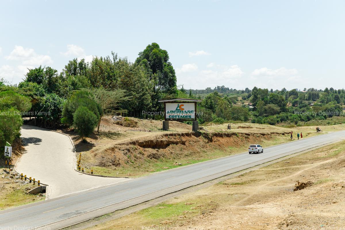 505 m² Commercial Land at Gakawa - 1