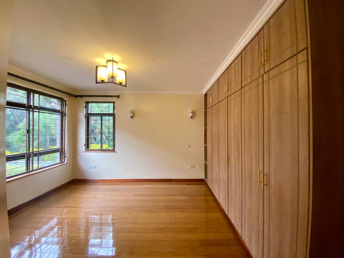 5 Bed Townhouse with En Suite in Lavington - 5