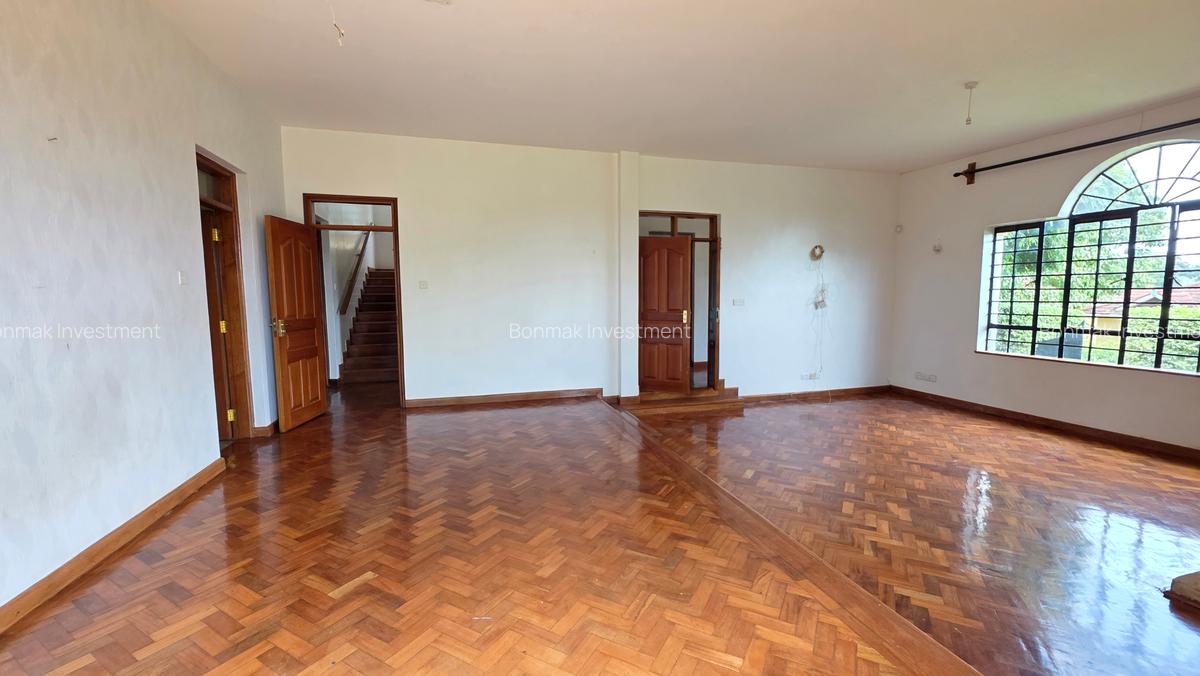 5 Bed Townhouse with En Suite at Kitisuru - 17