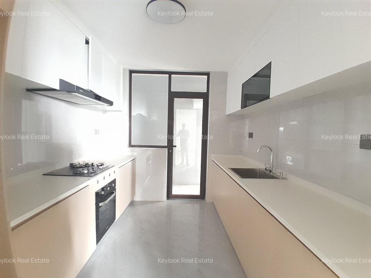 2 Bed Apartment with En Suite at Riverside Drive - 2