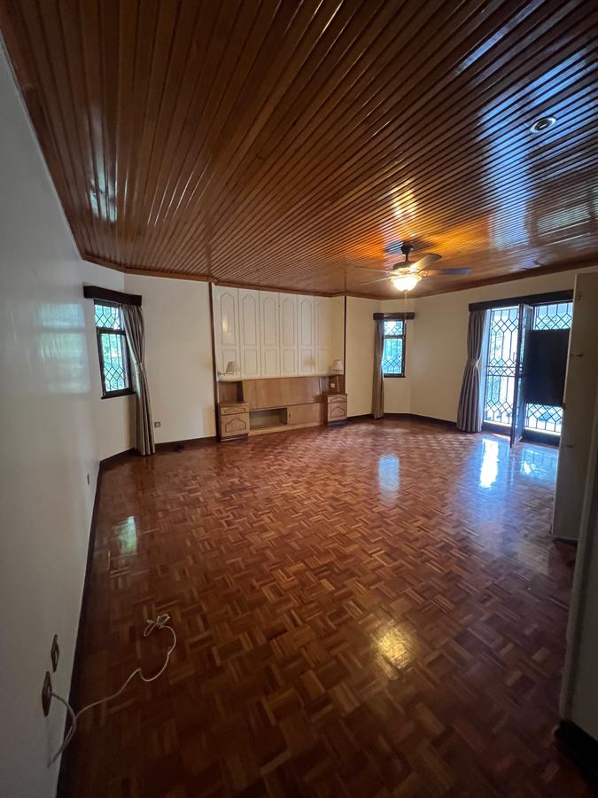 5 Bed House with En Suite at Runda - 7
