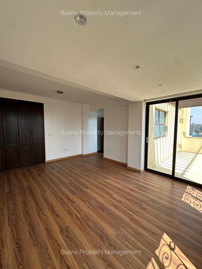 5 Bed Apartment with En Suite in Kileleshwa - 14