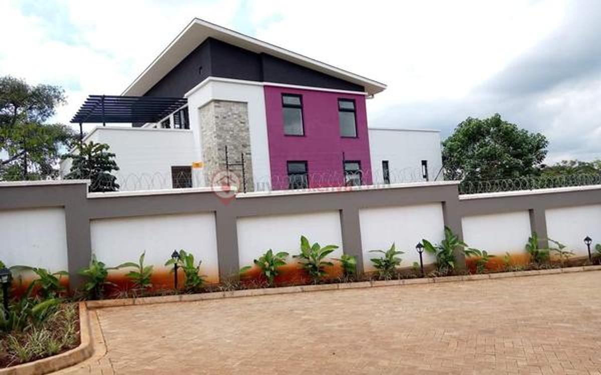 5 Bed Townhouse with En Suite at Kitusuru - 3