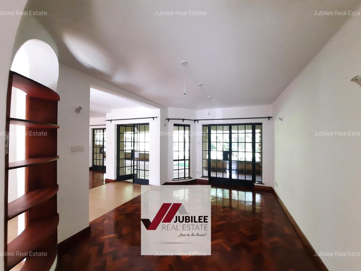 6 Bed Townhouse with En Suite in Lower Kabete - 9